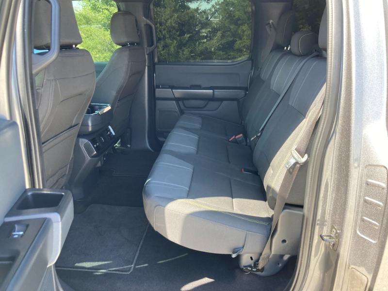 Ford F-150 STX SuperCrew 4WD 2024
