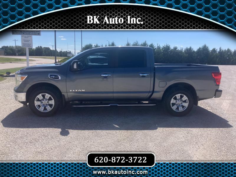 Nissan Titan SV Crew Cab 4WD 2017