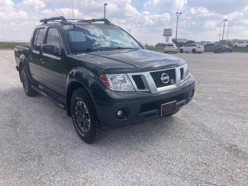 Nissan Frontier PRO-4X Crew Cab 4X4 V6 2015