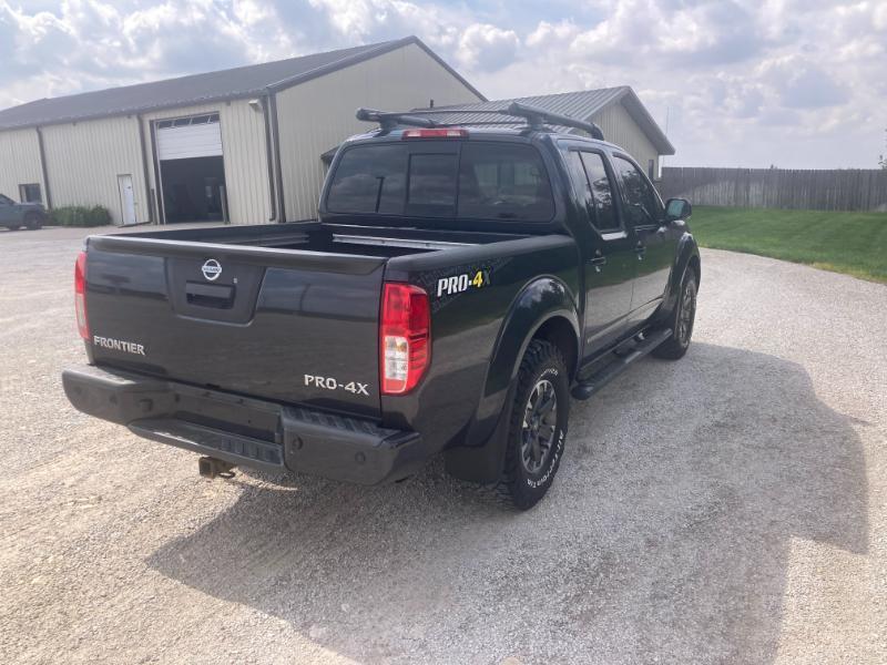 Nissan Frontier PRO-4X Crew Cab 4X4 V6 2015