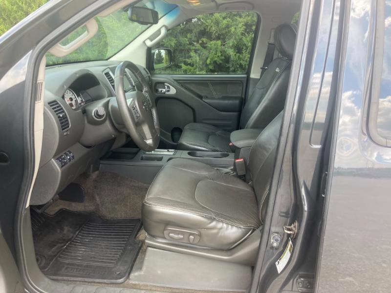 Nissan Frontier PRO-4X Crew Cab 4X4 V6 2015