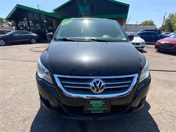 2013 Volkswagen Routan 