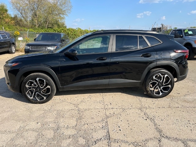 2024 Chevrolet Trax photo 3
