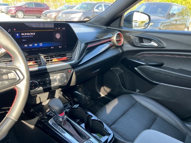 2024 Chevrolet Trax photo 6