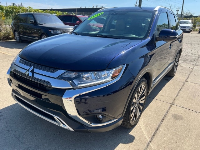 2019 Mitsubishi Outlander SEL photo 2