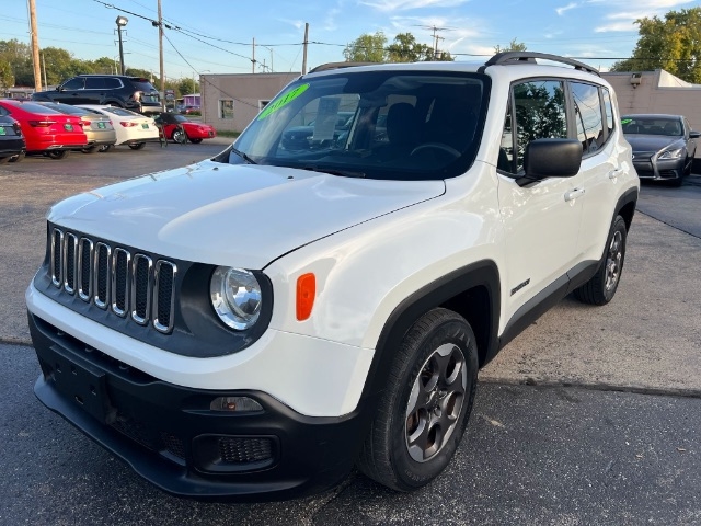2017 Jeep Renegade Sport photo 2