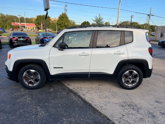 2017 Jeep Renegade Sport photo 3
