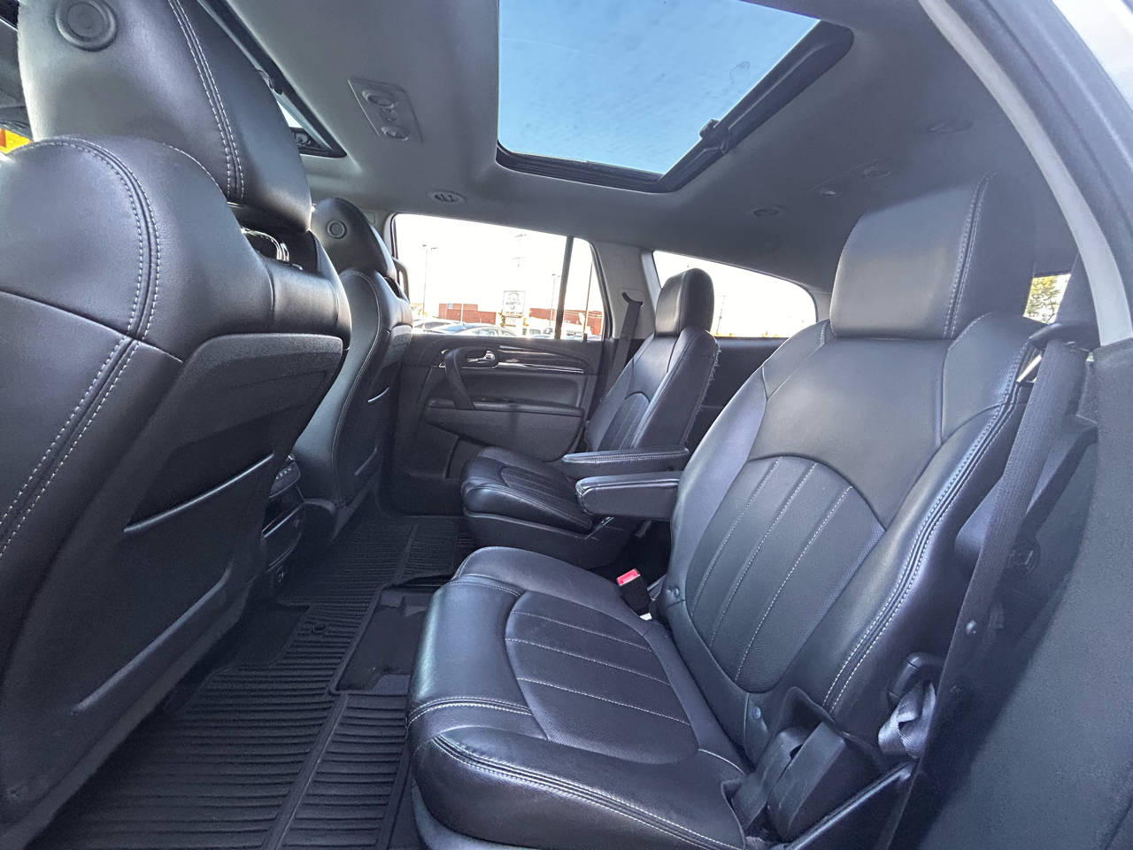 2017 Buick Enclave Premium photo 14