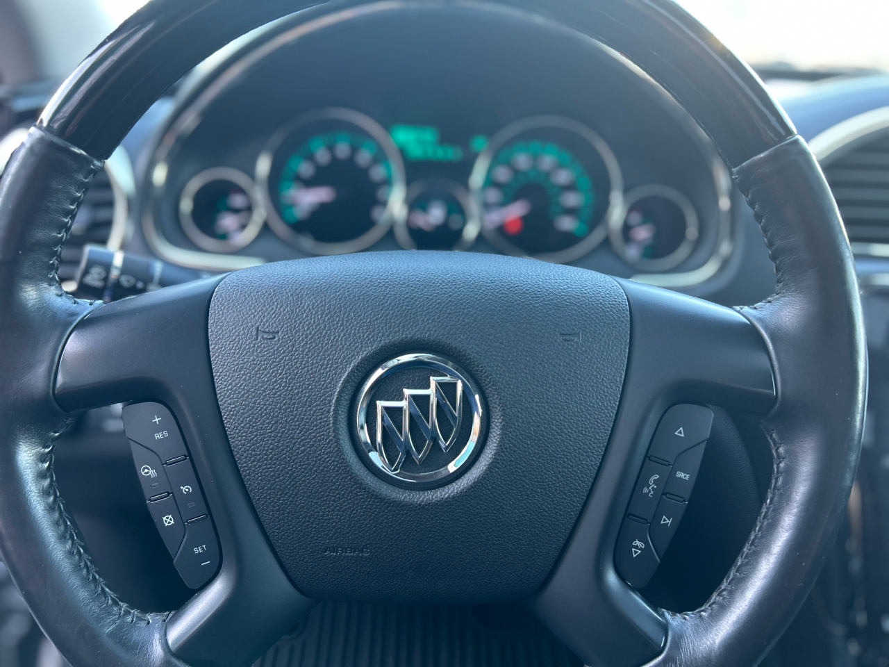 2017 Buick Enclave Premium photo 23