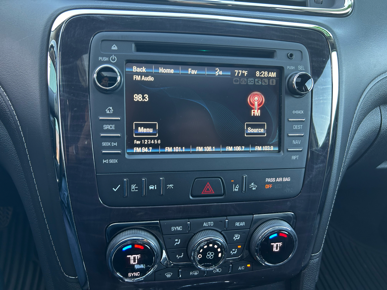 2017 Buick Enclave Premium photo 25