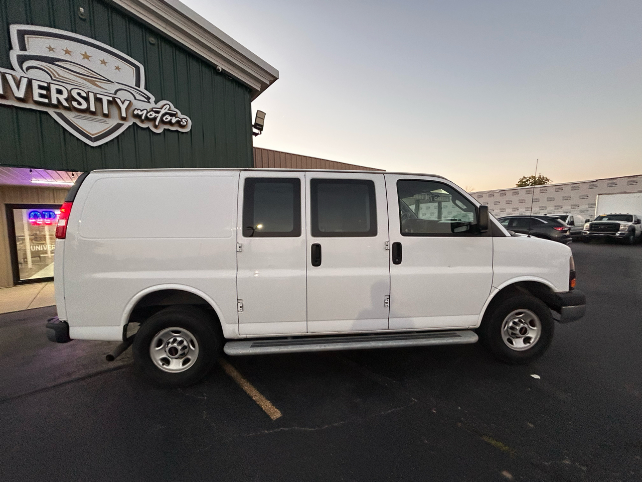 GMC Savana G2500 Cargo 2022