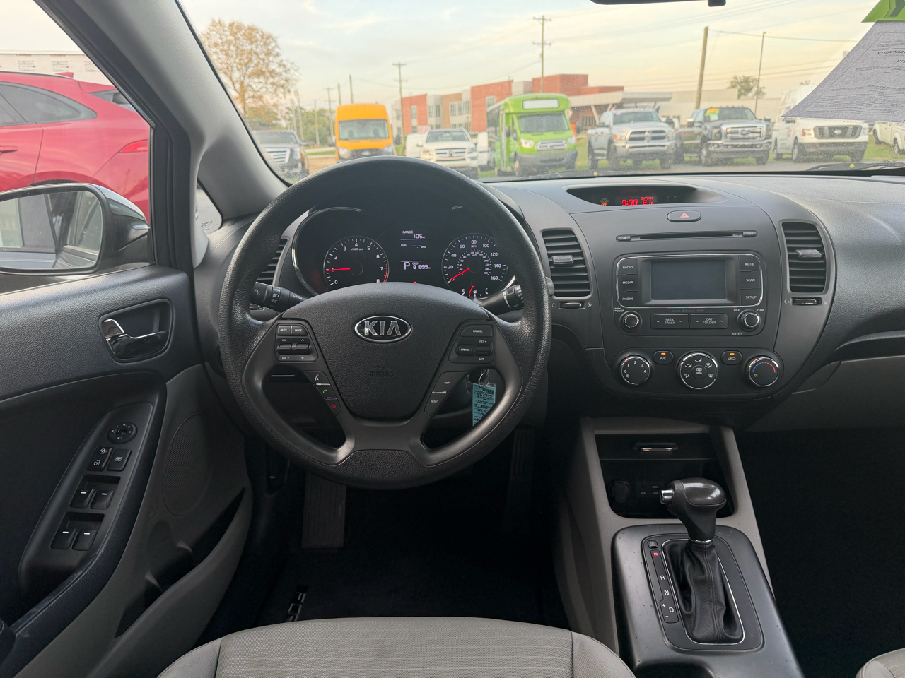 Kia Forte LX w/Popular Package 2016