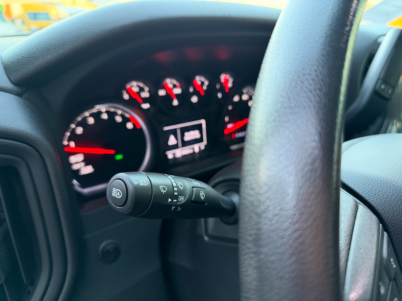 Chevrolet Silverado 1500 Custom Crew Cab 4WD 2022 Chevrolet Silverado 1500 Custom Crew Cab 4WD 2022