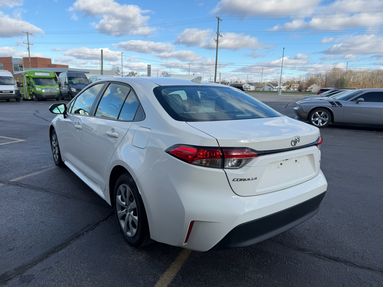 2023 Toyota Corolla LE photo 4