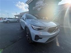 2024 Volvo XC40 