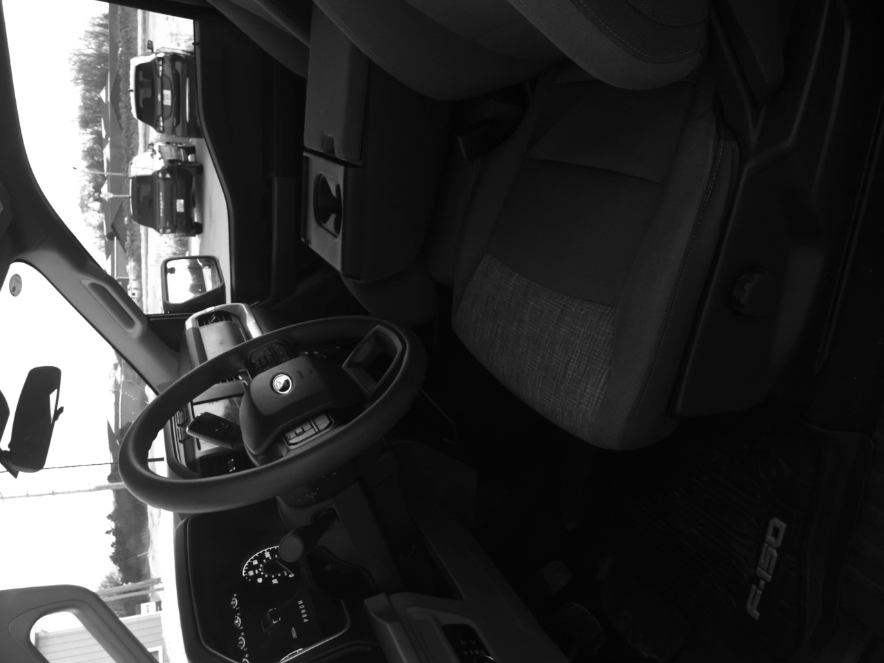 Ford F-150 XLT 4WD SuperCrew 5.5' Box 2023