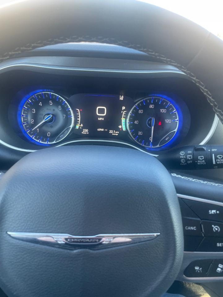 Chrysler Pacifica Touring L FWD 2024