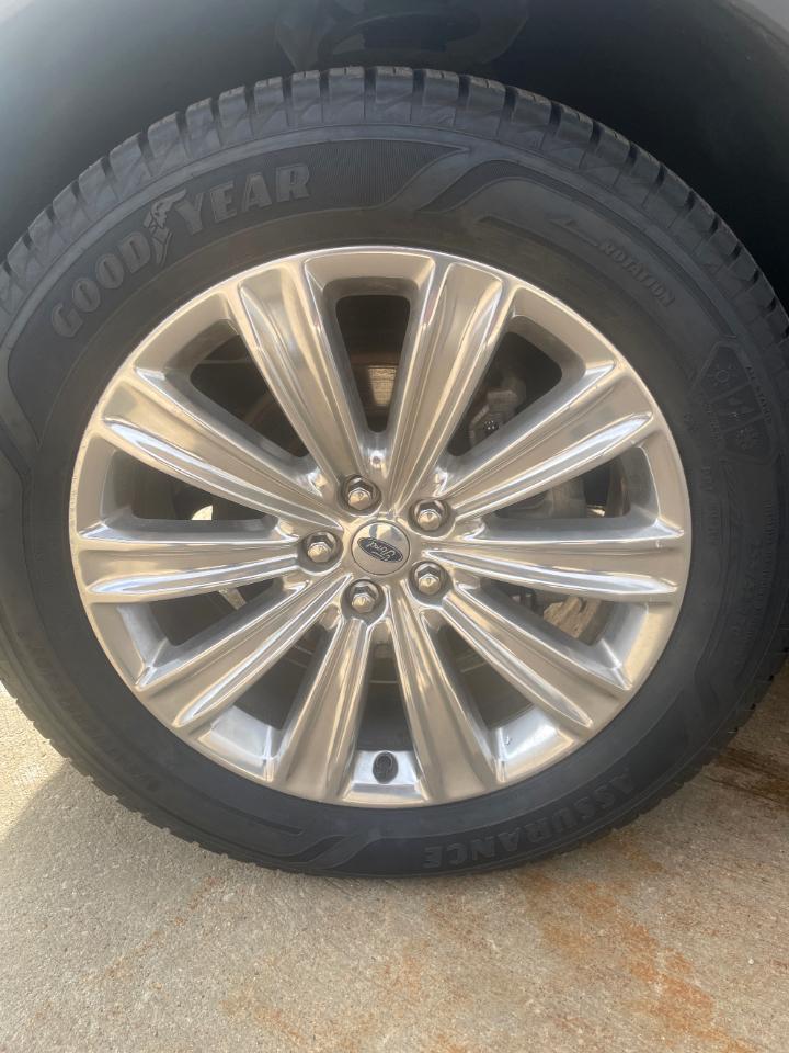 Ford Explorer Limited 4WD 2021