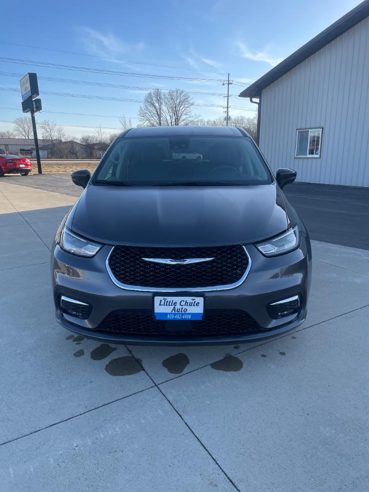 Chrysler Pacifica Touring L FWD 2023