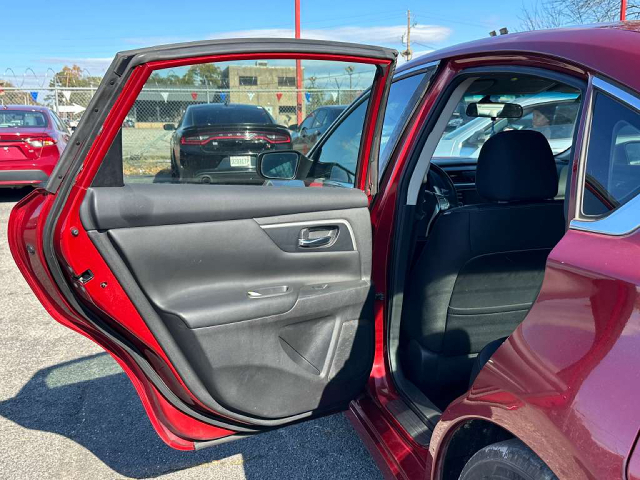 Nissan Altima 2.5 SR Sedan 2017