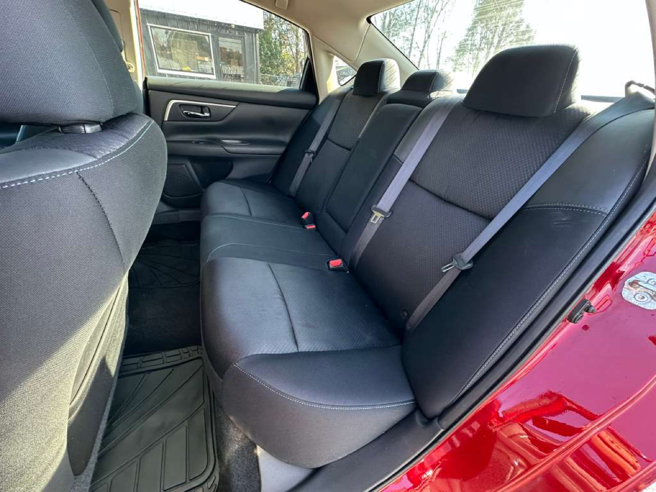 Nissan Altima 2.5 SR Sedan 2017