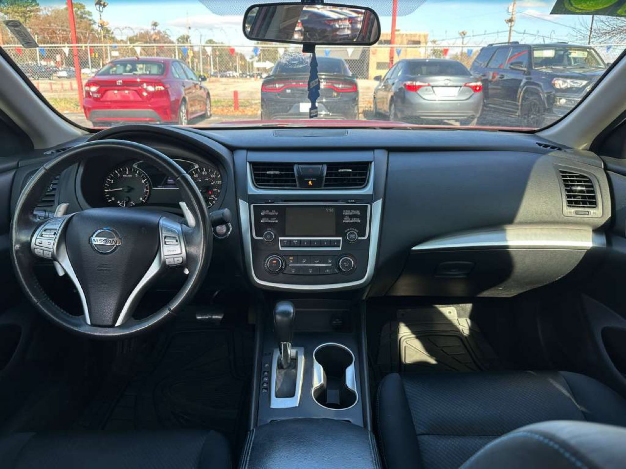 Nissan Altima 2.5 SR Sedan 2017