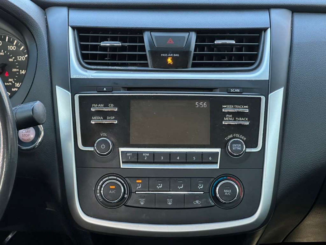 Nissan Altima 2.5 SR Sedan 2017