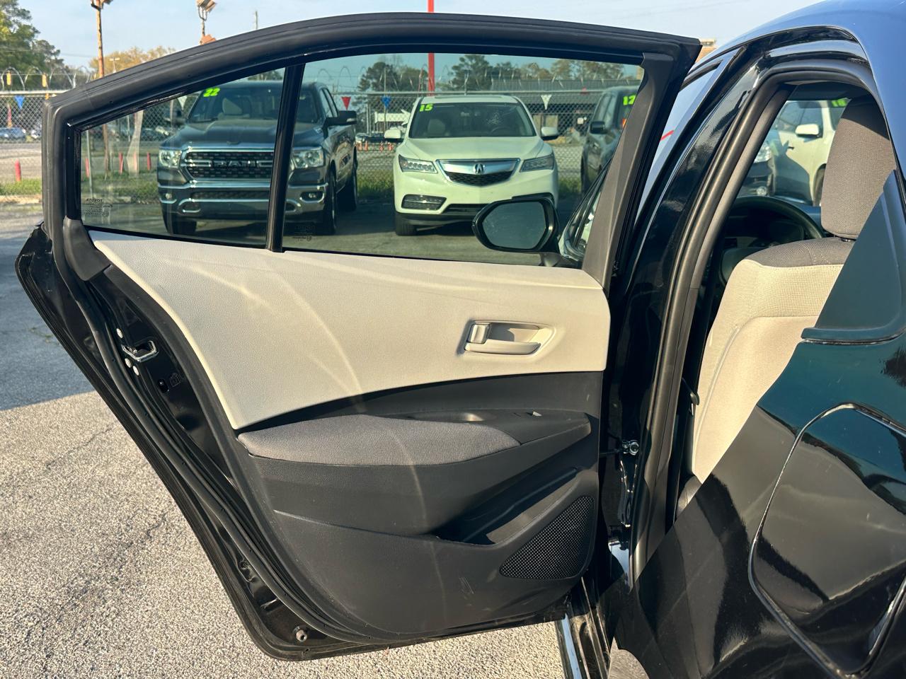 Toyota Corolla LE CVT (Natl) 2024