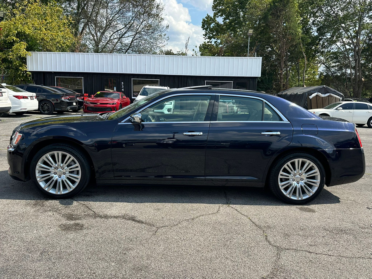 Chrysler 300 4dr Sdn 300C RWD 2011