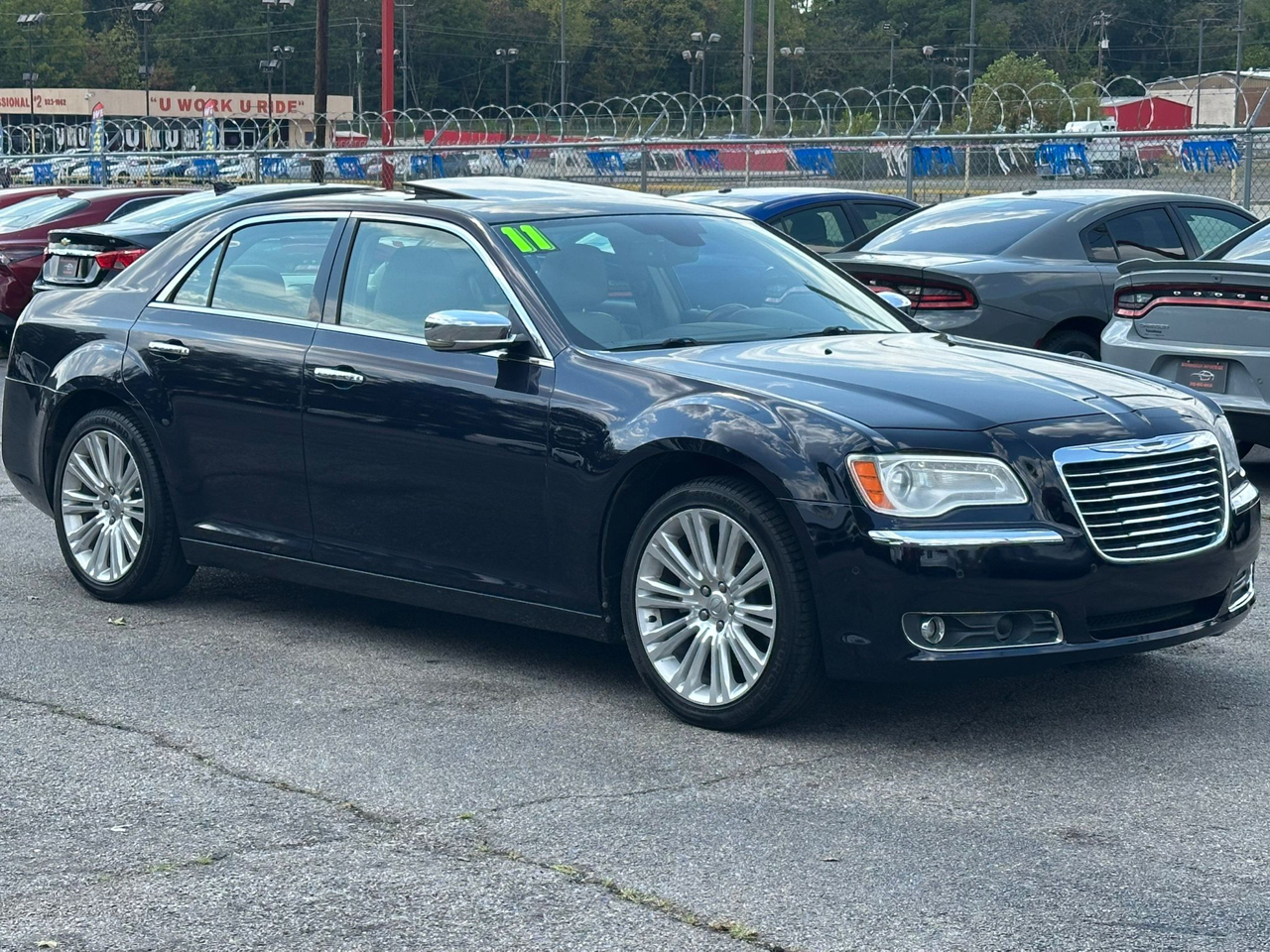 Chrysler 300 4dr Sdn 300C RWD 2011
