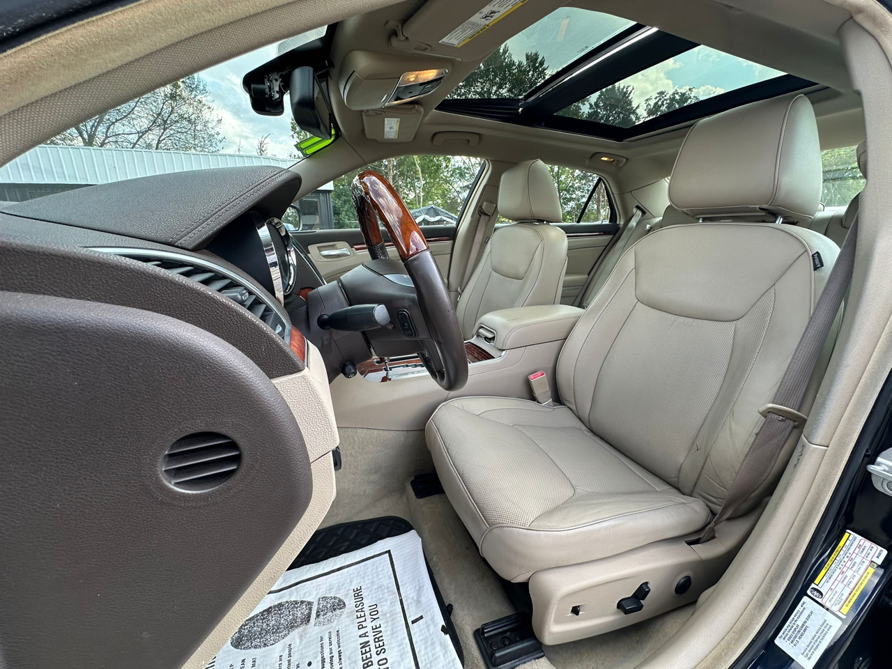 Chrysler 300 4dr Sdn 300C RWD 2011