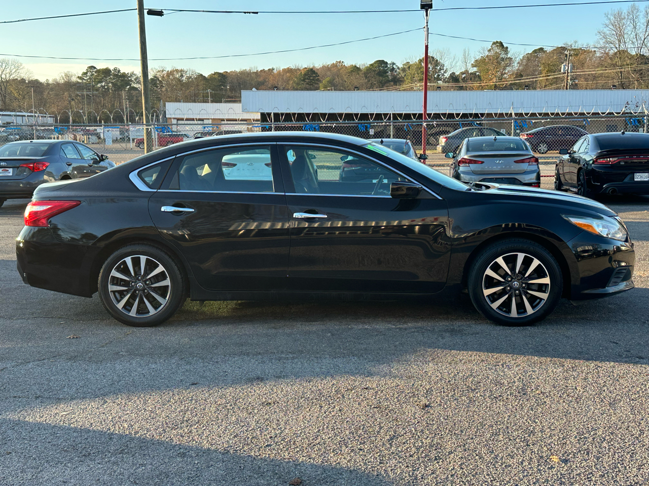 Nissan Altima 2.5 SV Sedan 2017