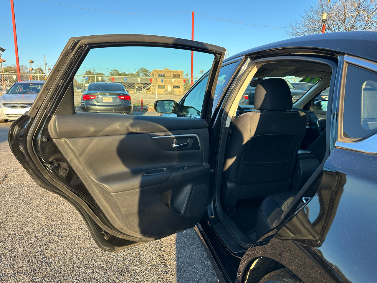 Nissan Altima 2.5 SV Sedan 2017