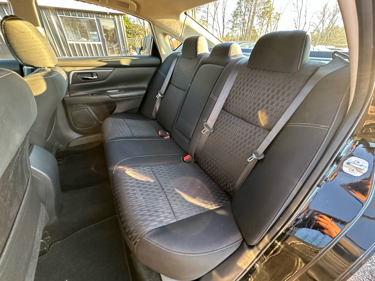 Nissan Altima 2.5 SV Sedan 2017