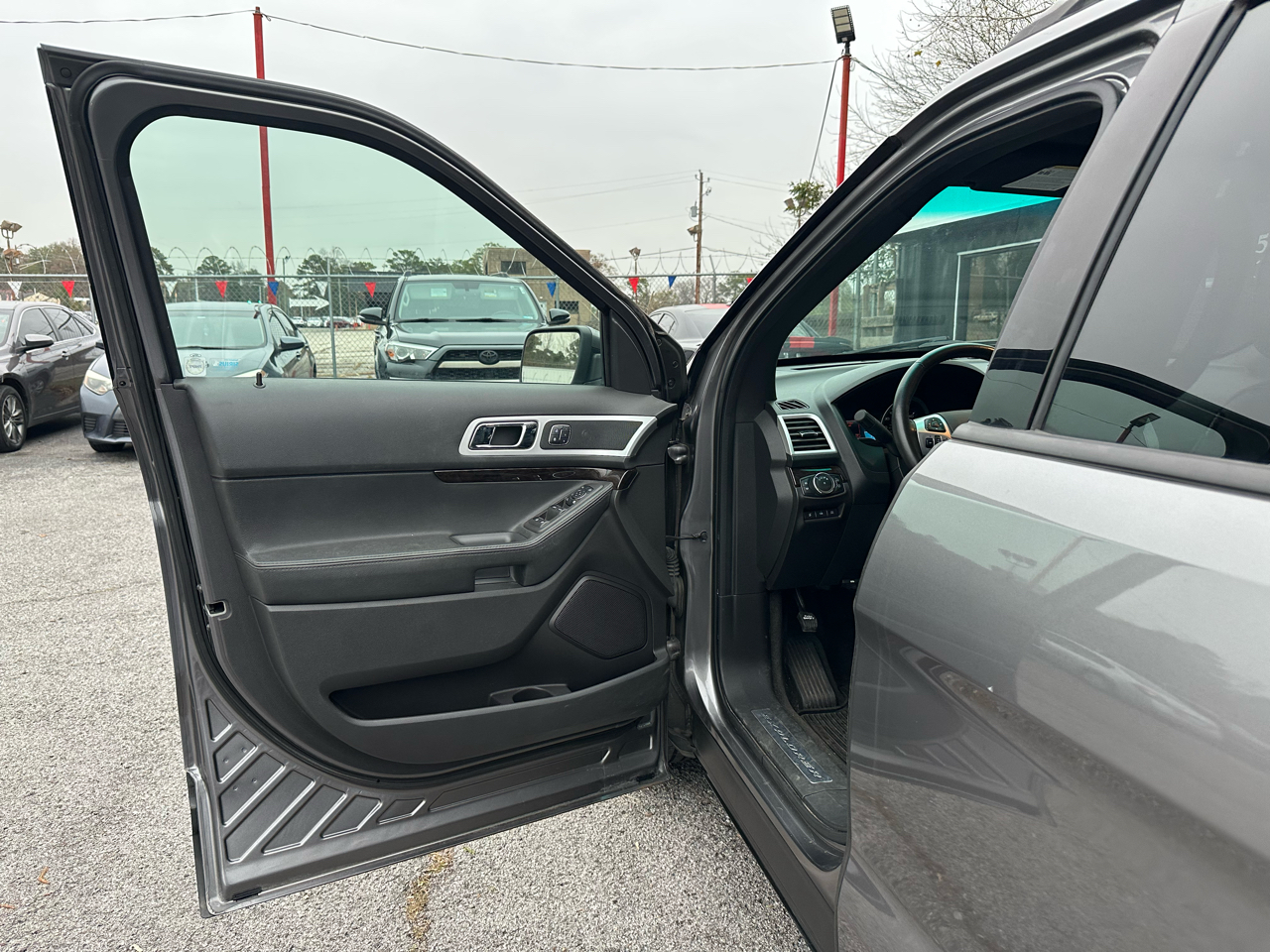 Ford Explorer FWD 4dr Limited 2012