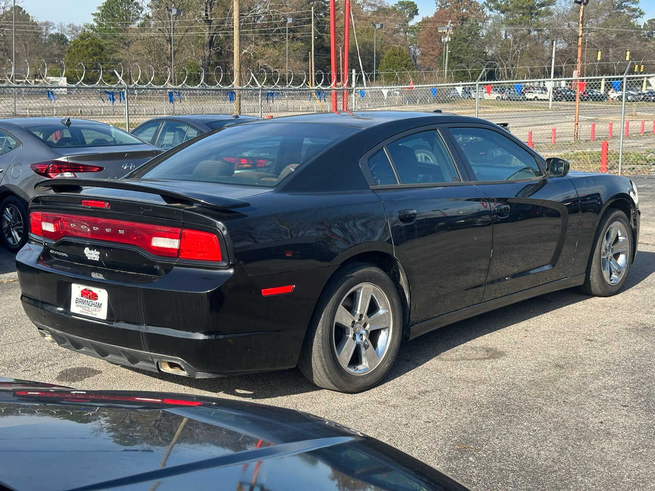 Dodge Charger 4dr Sdn SE RWD 2012