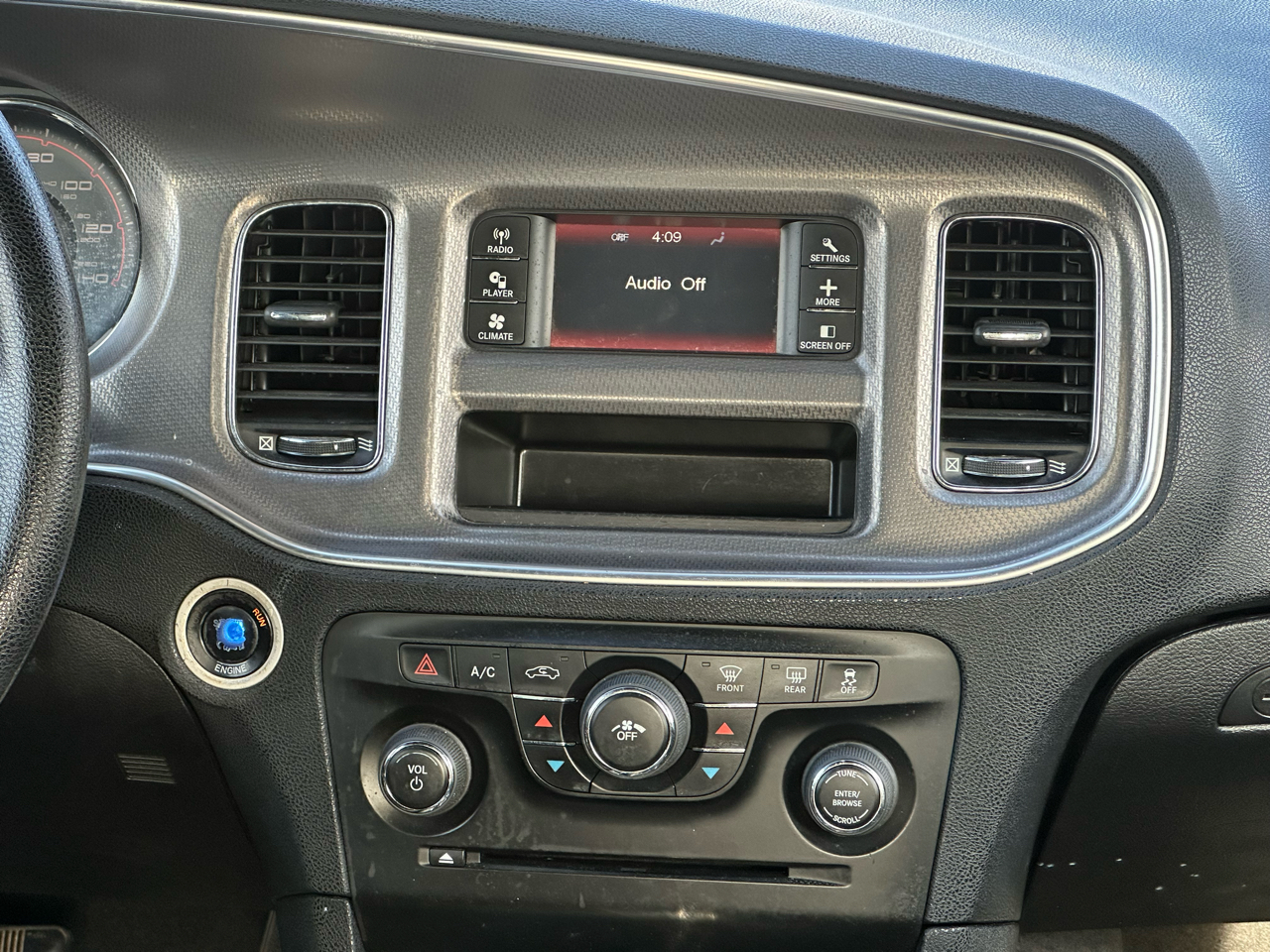 Dodge Charger 4dr Sdn SE RWD 2012