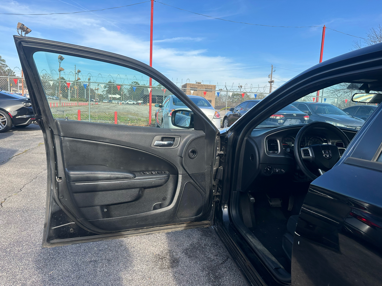 Dodge Charger 4dr Sdn SE RWD 2012