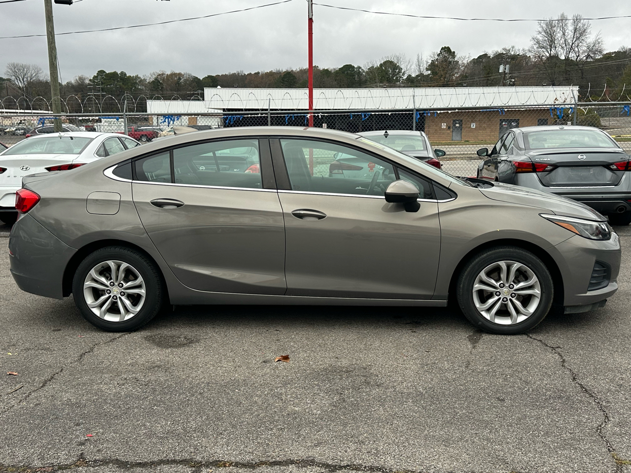 Chevrolet Cruze 4dr Sdn LT 2019