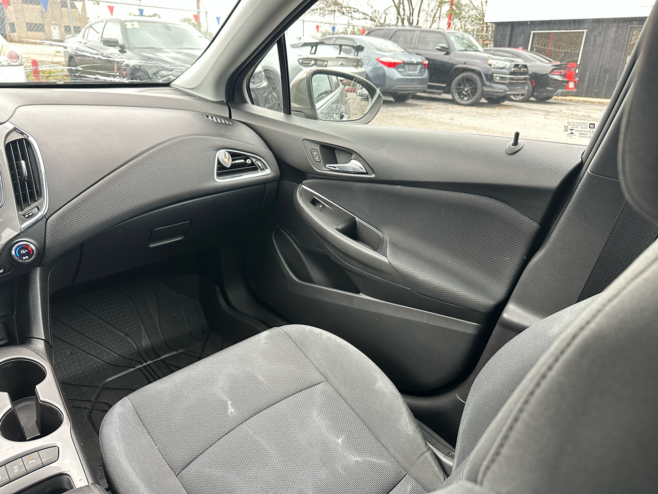 Chevrolet Cruze 4dr Sdn LT 2019