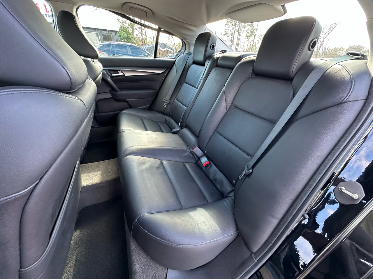 Acura TL 4dr Sdn Auto 2WD 2013