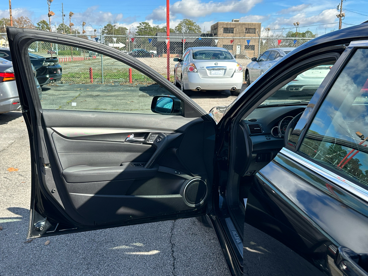 Acura TL 4dr Sdn Auto 2WD 2013