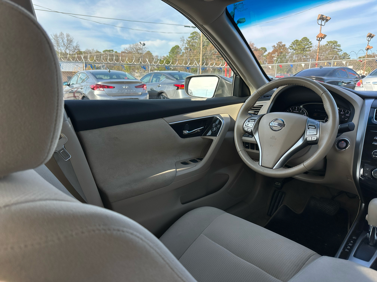 Nissan Altima 4dr Sdn I4 2.5 SV 2013