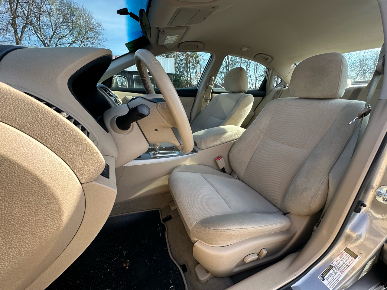 Nissan Altima 4dr Sdn I4 2.5 SV 2013