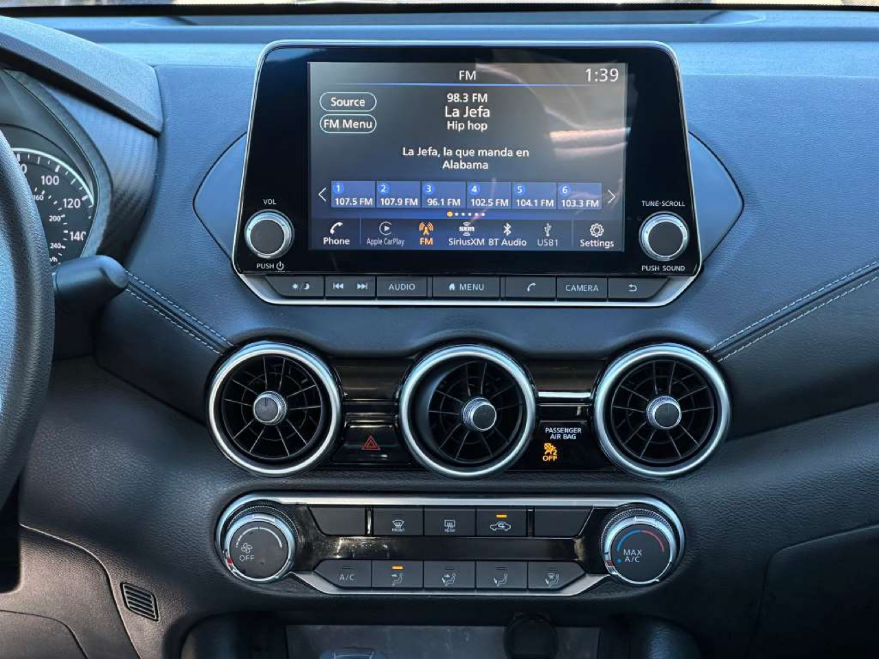 Nissan Sentra SV CVT 2023