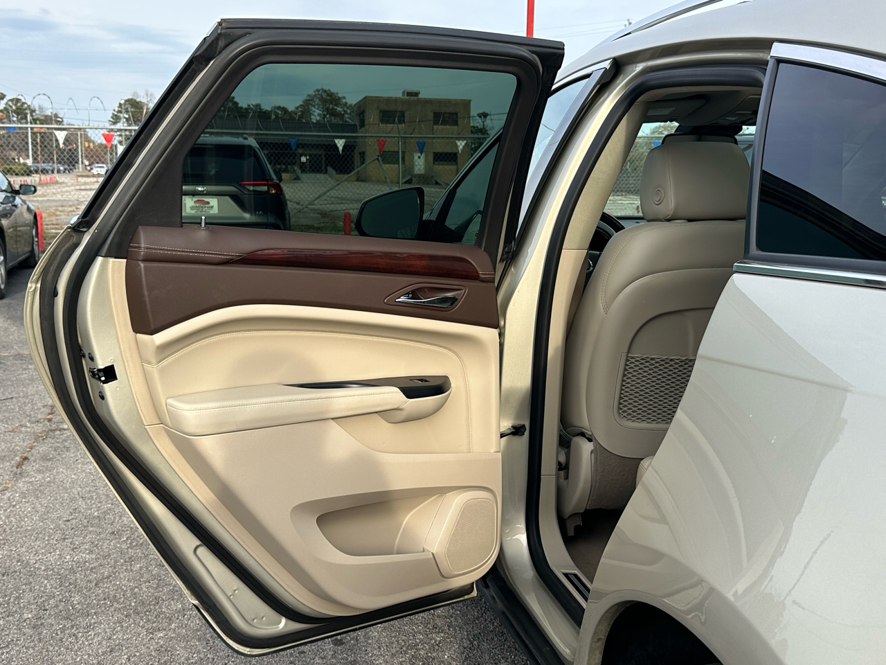 Cadillac SRX FWD 4dr Luxury Collection 2015