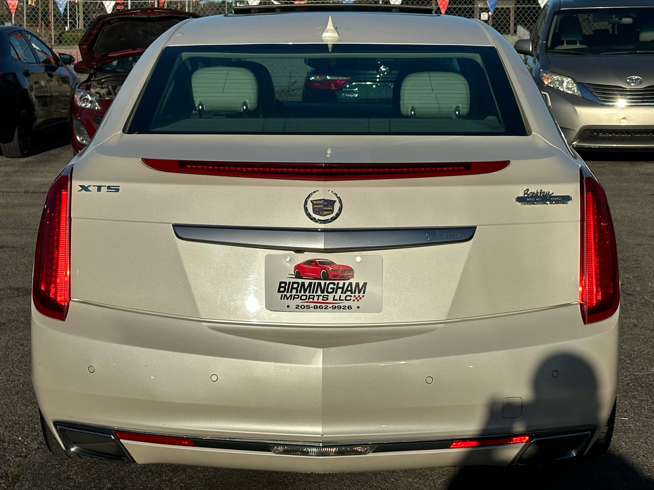 Cadillac XTS 4dr Sdn Platinum FWD 2013