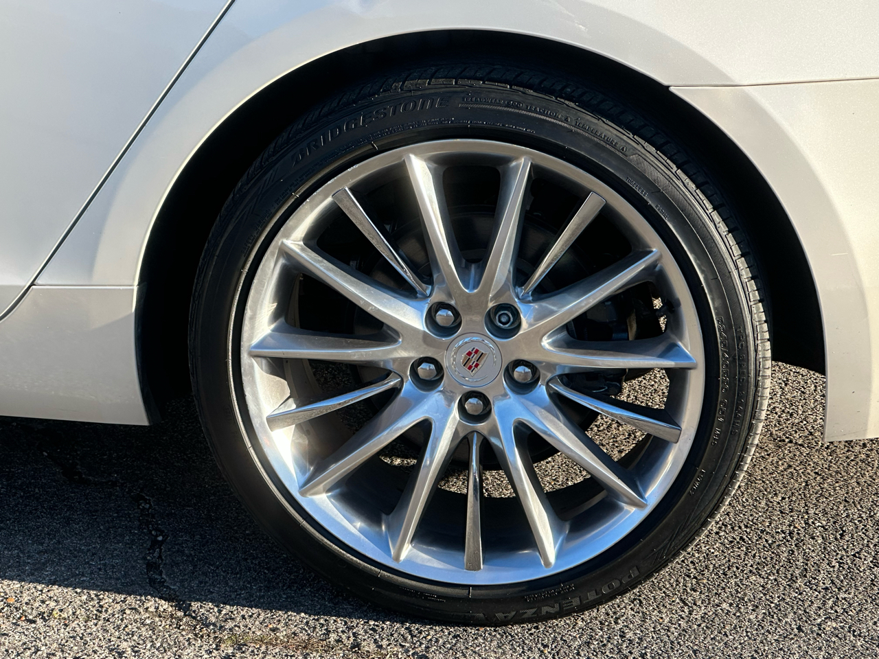 Cadillac XTS 4dr Sdn Platinum FWD 2013