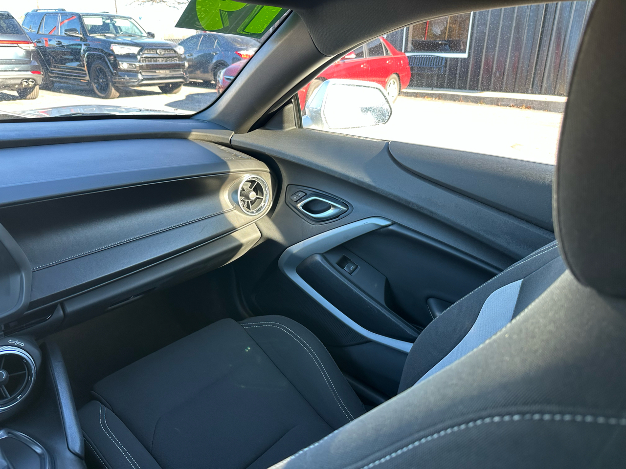 Chevrolet Camaro 2dr Cpe 1LT 2019