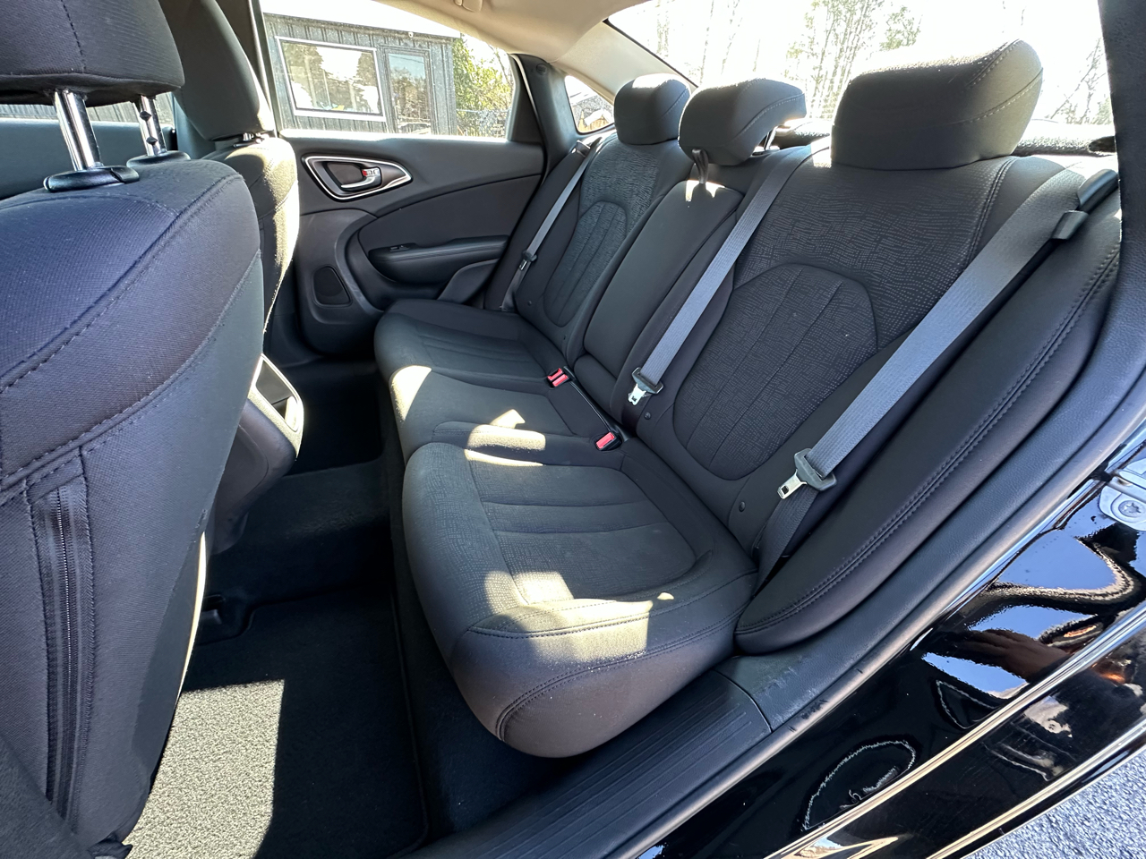 Chrysler 200 4dr Sdn Limited FWD 2016